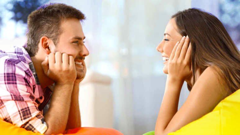 8 Quiet Signs That Show That A Couple Is Happy