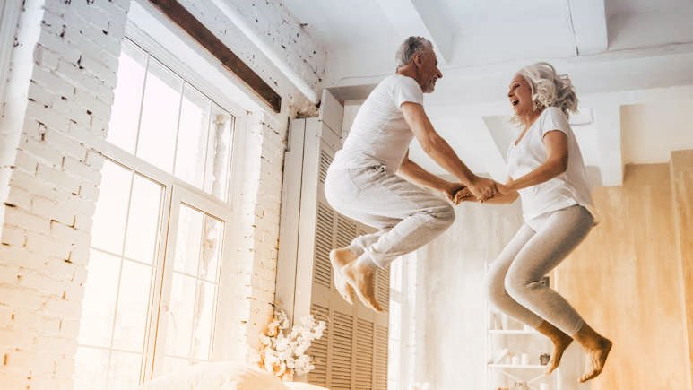 8 Quiet Signs That Show That A Couple Is Happy